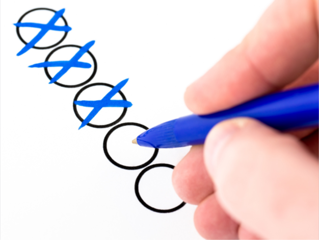 wepik-2022215-113111-e1647340718211 Que sont les 5 P’s de Marketing? Blog Business Business